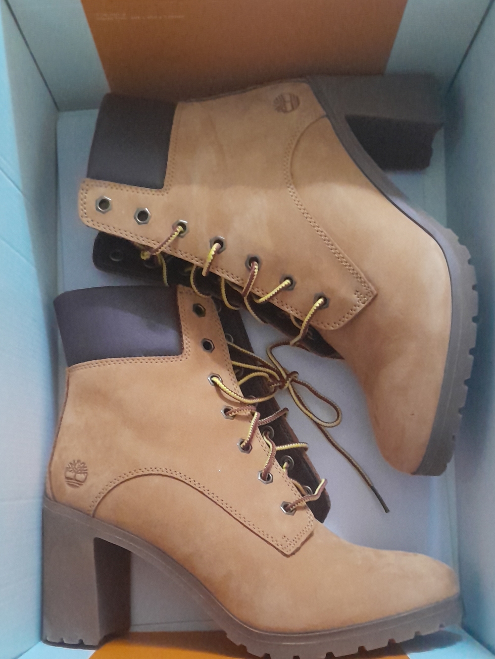 Timberland Women's Wheat Nubuck Lace-Up Heel Ankle Boots
